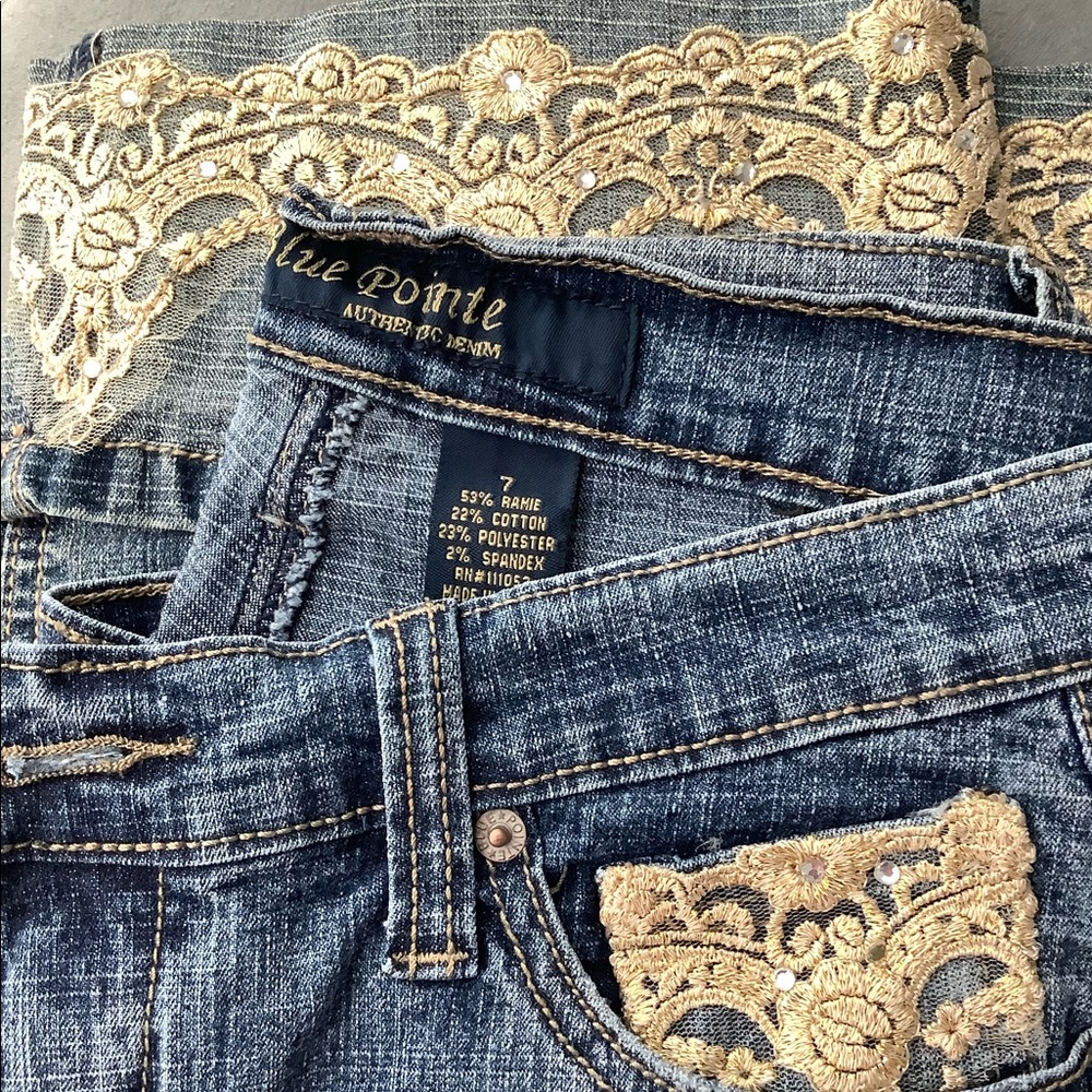 Authentic Denim Lace Jeans💙